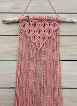 Load image into Gallery viewer, macramé leaf wall hanging