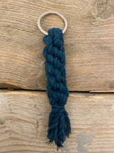 Load image into Gallery viewer, macramé crown knot key ring