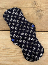 Load image into Gallery viewer, the clever cactus - standard night reusable pad